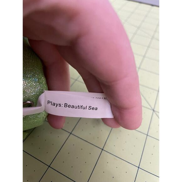 Green Tree Collectable Mermaid 982- 37 Music Box Shelf Sitter Beautiful Sea - Picture 7 of 12